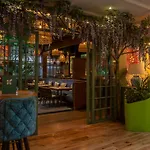 Hotel Hyde 3*