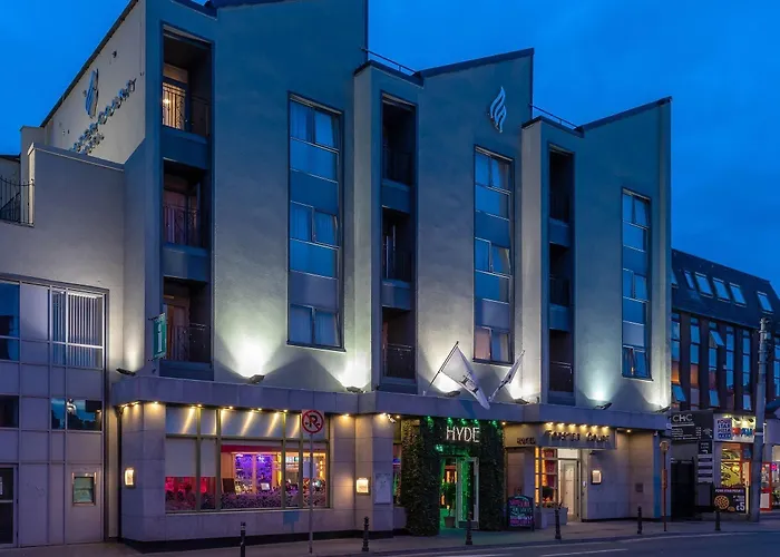 Hyde 3*